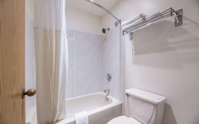 Quality Inn Near Fort Hunter Liggett