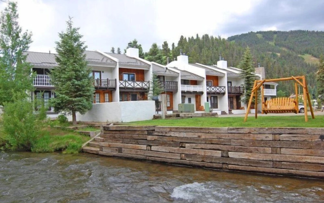 Claim_jumper_townhouse_19