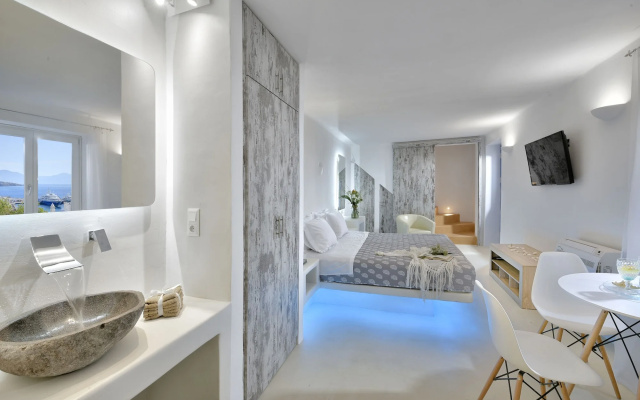 Elegant Villas & Suites