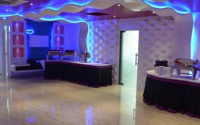 Hotel FrontLine Residency Patna
