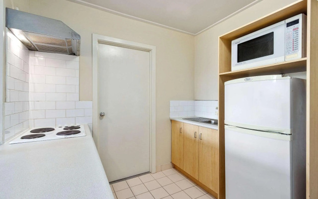 Knox International Hotel & Apartments
