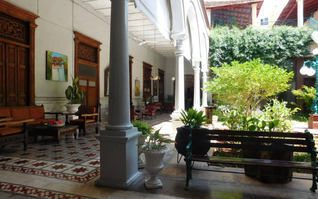 Hotel Real Toledo by Kavia