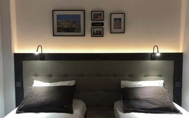 Volare Suites