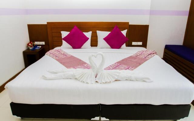 Chana Hotel Phuket