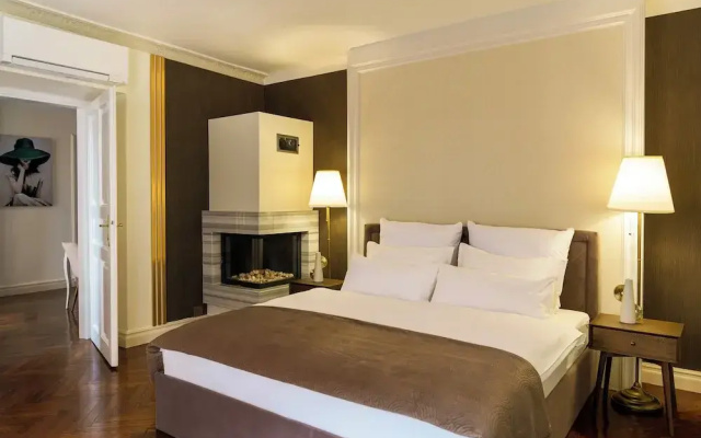 Main Square Prestige Suites -Staymoovers