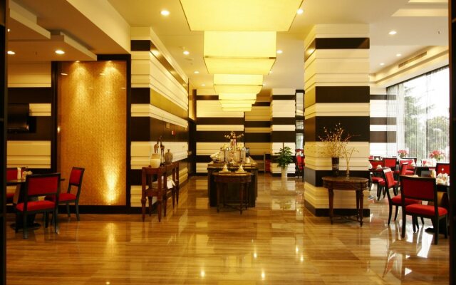 Sunny World Hotel