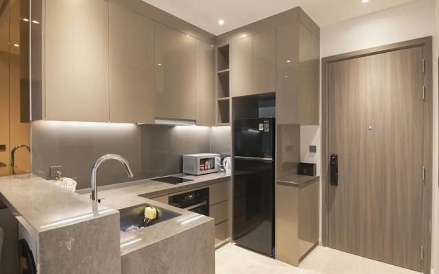 Le Places The Luxury MarQ Saigon Apartment