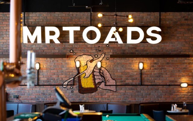 Отель Premier Inn Dubai Dragon Mart