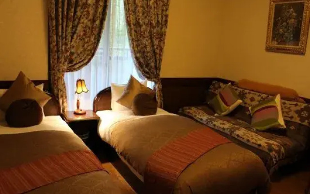 Petit Pension La Hayu