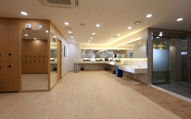 Seogwipo JS Hotel