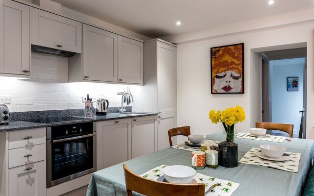 Central 2 Bedroom Apartment In Brighton