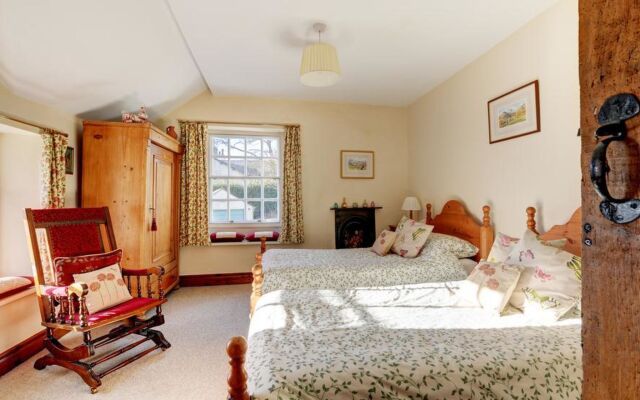 Holiday Home Clappersgate Way