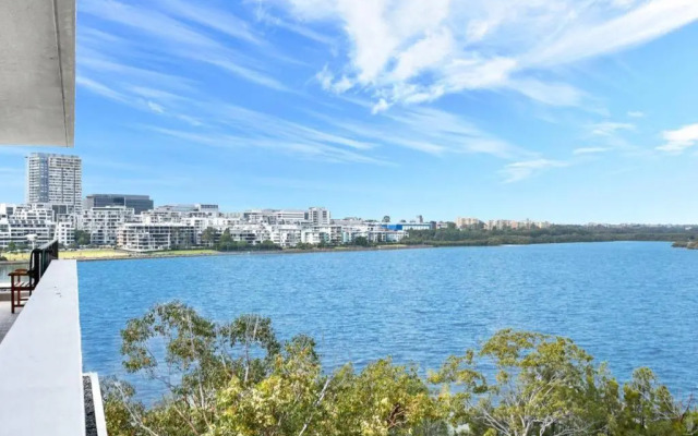 Unbeatable Water View