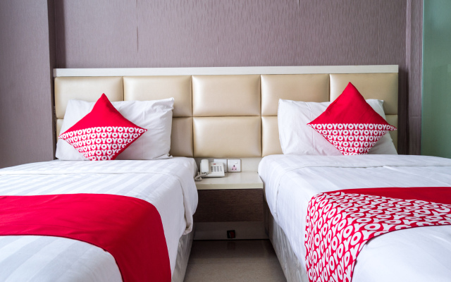 OYO 676 Nasa Hotel