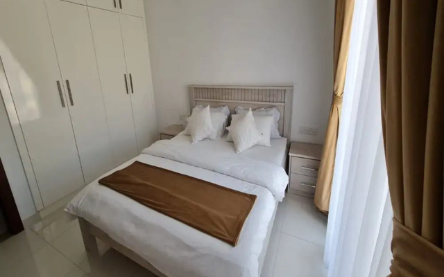 Elegant Lagoon View One-bedroom