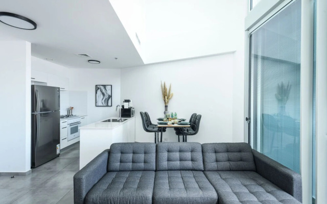 Luxe Apt in Top Tel Aviv Neighborhood