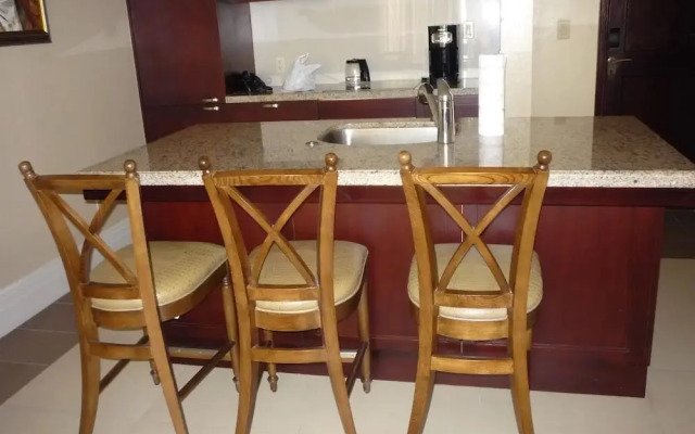 Palmyra Luxury Beach Condo