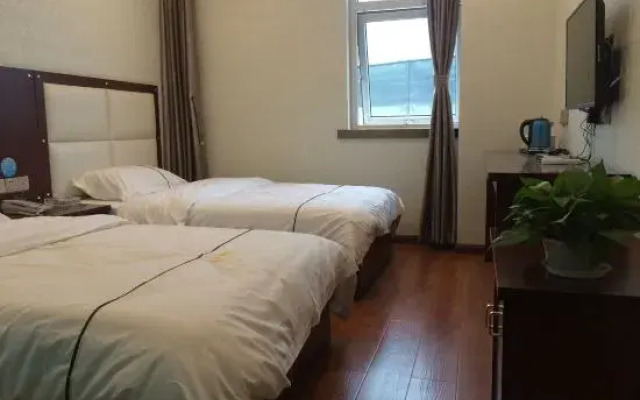 Zhengzhou Yaxin Hotel (Leshang Plaza)