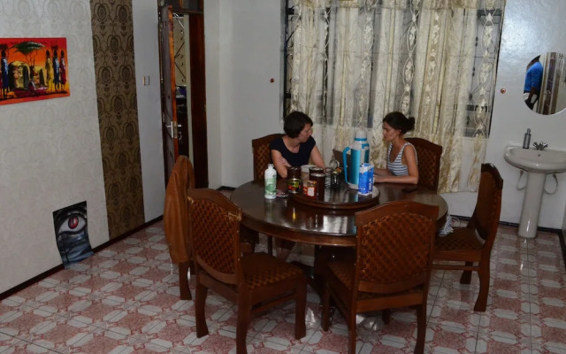 Campers and Backpakers Hostel