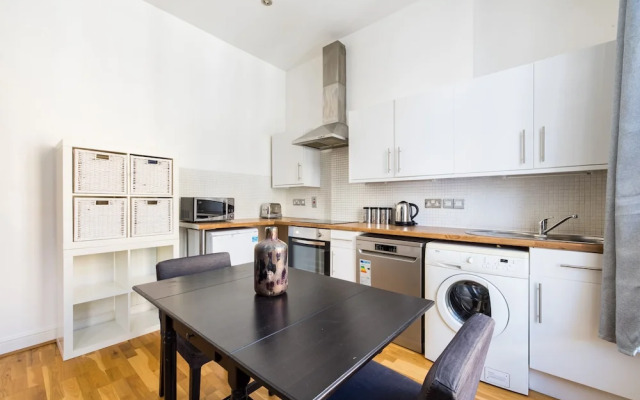 The Aldgate Flats