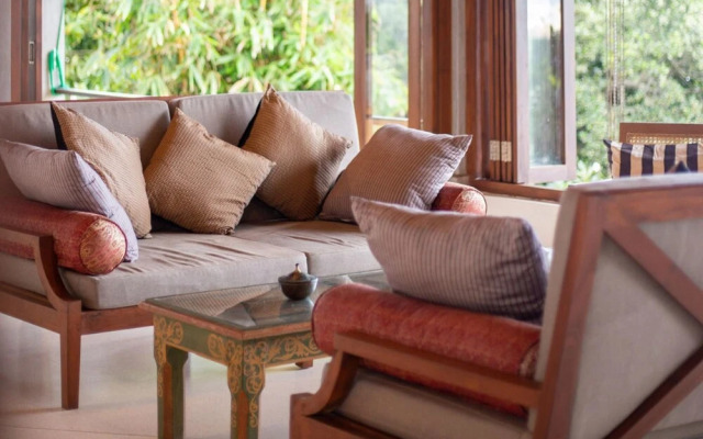 Elevated Villa Overlooking Tranquil Koggala Lake
