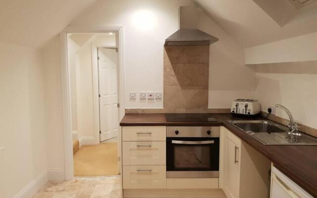 Large 2 ensuite bedroom flat with lovely views