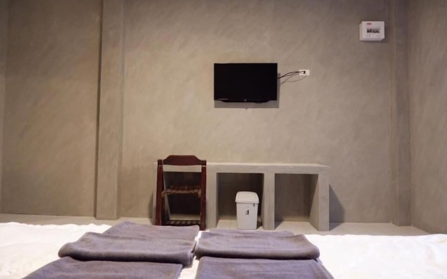 Terminal 1 cafe and resort