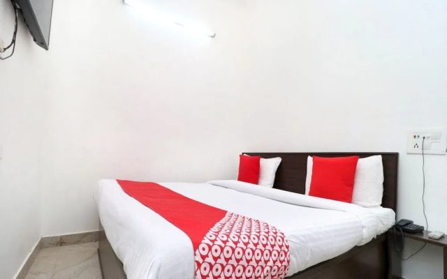 Hotel Temple Tower By OYO Rooms