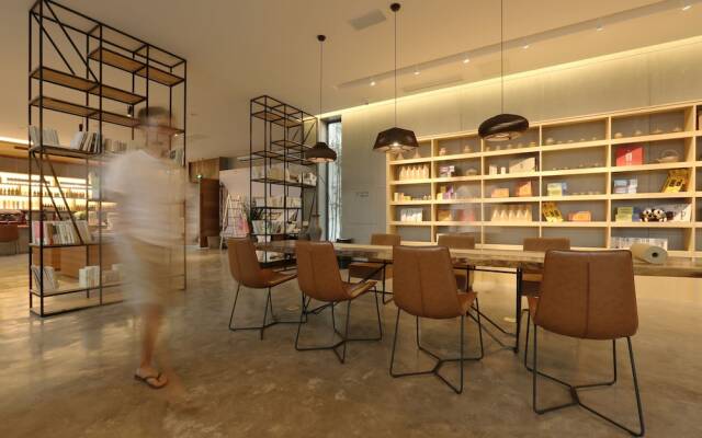 ShuZhongYi Travelling With hotel