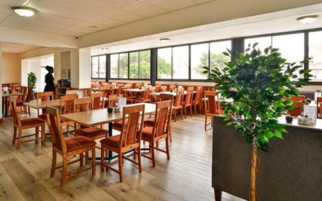 HERMS Restaurant & Boutique Hotel