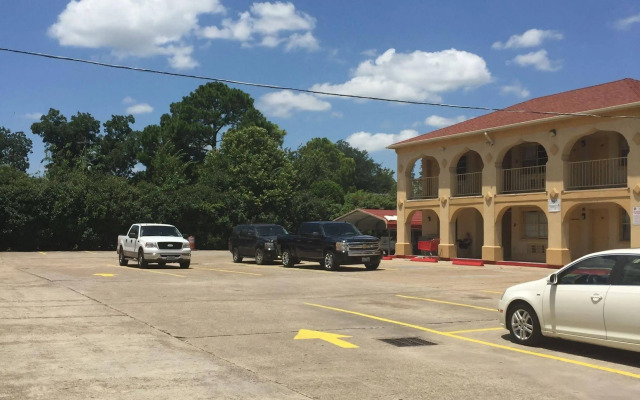 Guest Inn & Suites
