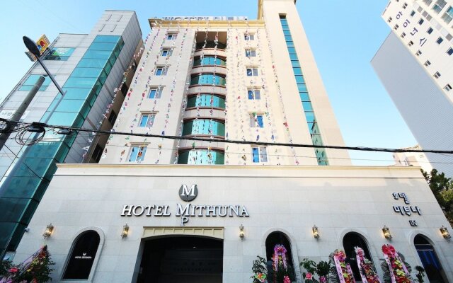 Busan Oncheonjang Hotel Mithuna