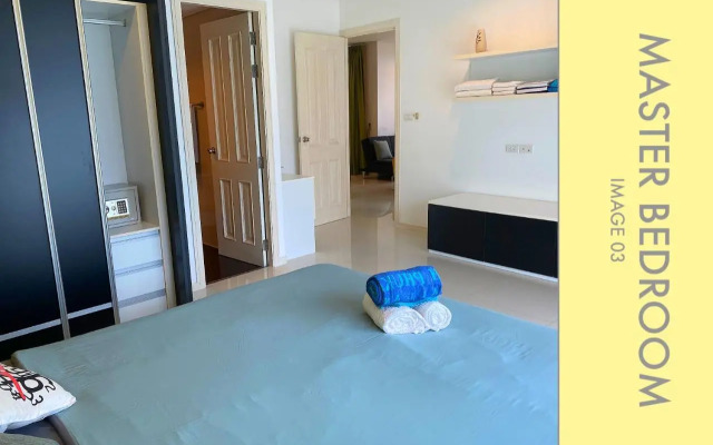 Stylish Condo w. Pool View 2F