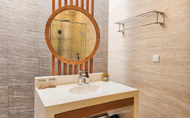 Svarna Suite Seminyak