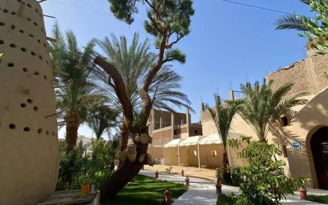 sekhmet hotel