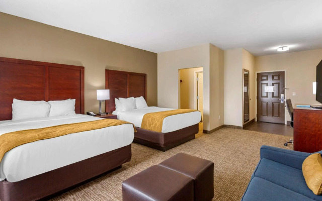 Comfort Suites