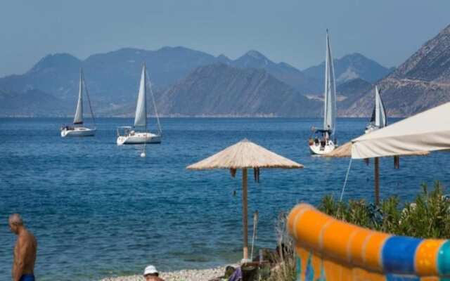 Mare Mare Thalassa A