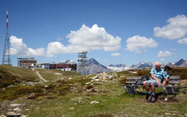 Venet Gipfelhütte