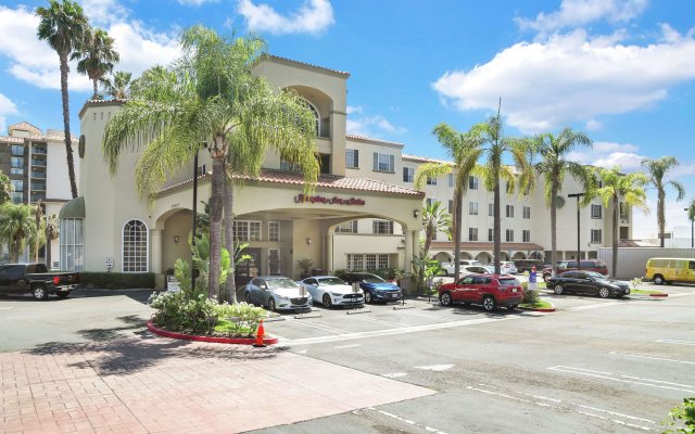 Hampton Inn and Suites Santa Ana/Orange County Airport