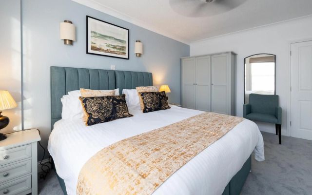 SACO Jersey Merlin House