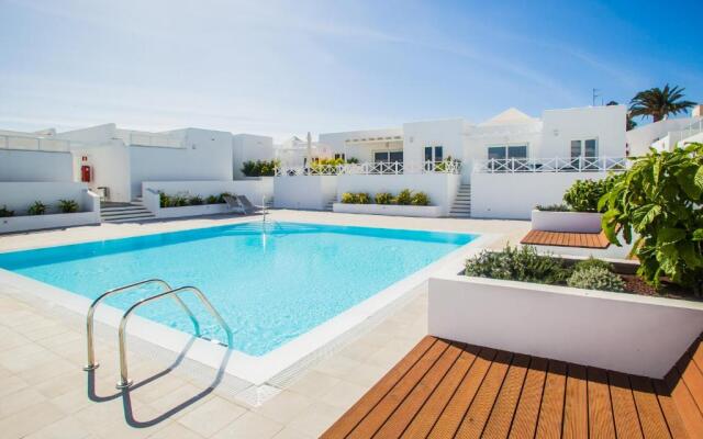 Flower Beach Suite 7