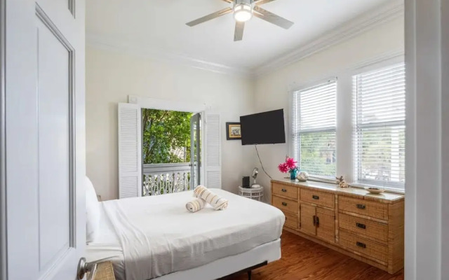 Sunnyside Up by Brightwild Pool Parking