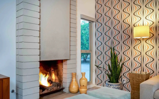 On The Rox Three Bedroom House