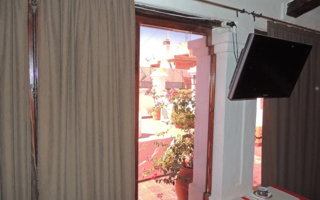GM Rooms