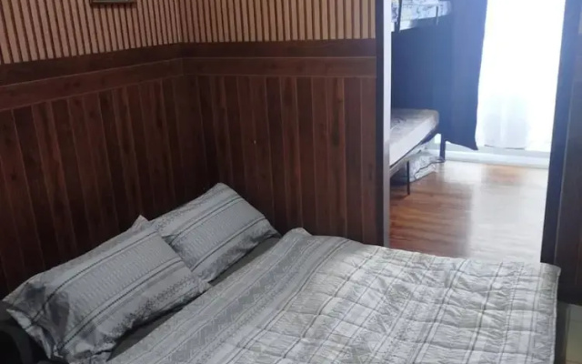 R's House Of Happiness