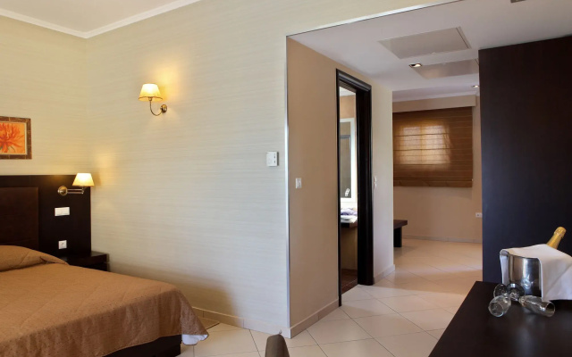 Olympia Golden Beach & Spa