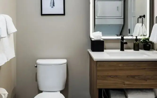 The Dylin by Mint House
