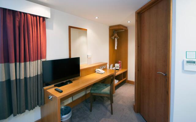 Holiday Inn Manchester-Central Park, an IHG Hotel