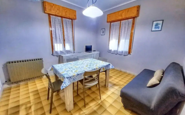 Cosy Apartment With Balcony