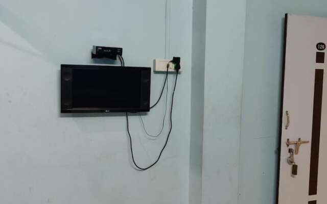 Hotel Aashish Deluxe Kolhapur